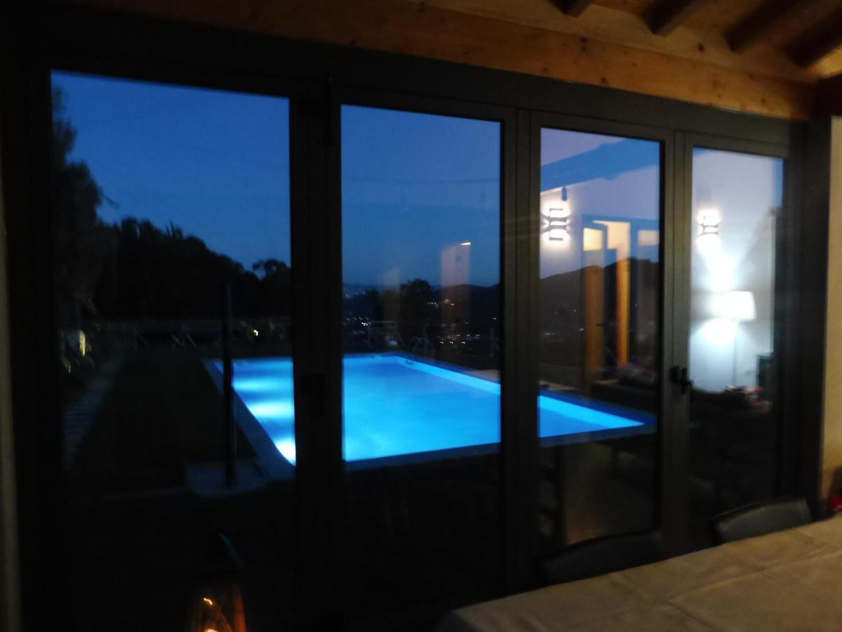 הוילה Longos The Pool House מראה חיצוני תמונה